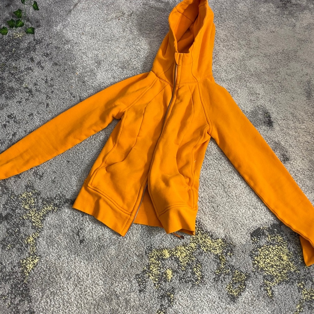 lululemon zip up hoodie